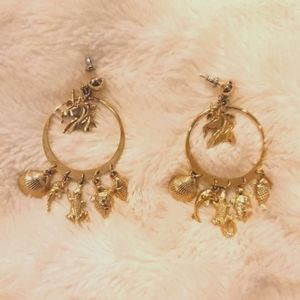 Super cute Unicorn Dangle earrings 😍